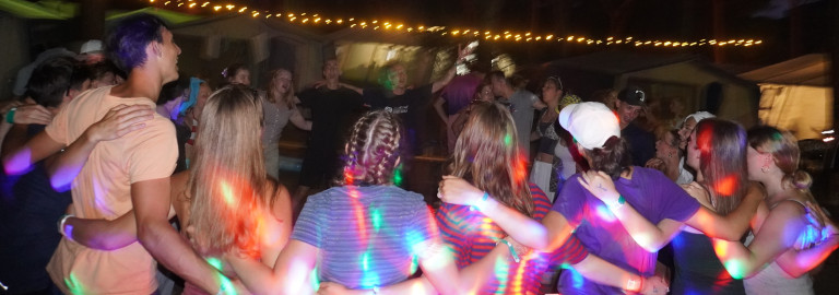 Jugendliche auf der Sommerfreizeit